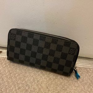 COPY - Brand new lv wallet